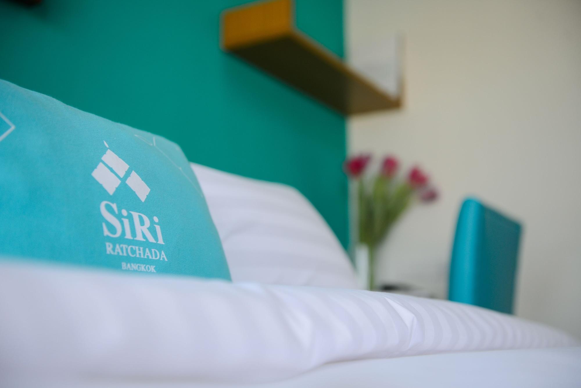 Siri Ratchada Bangkok Hotel Kültér fotó