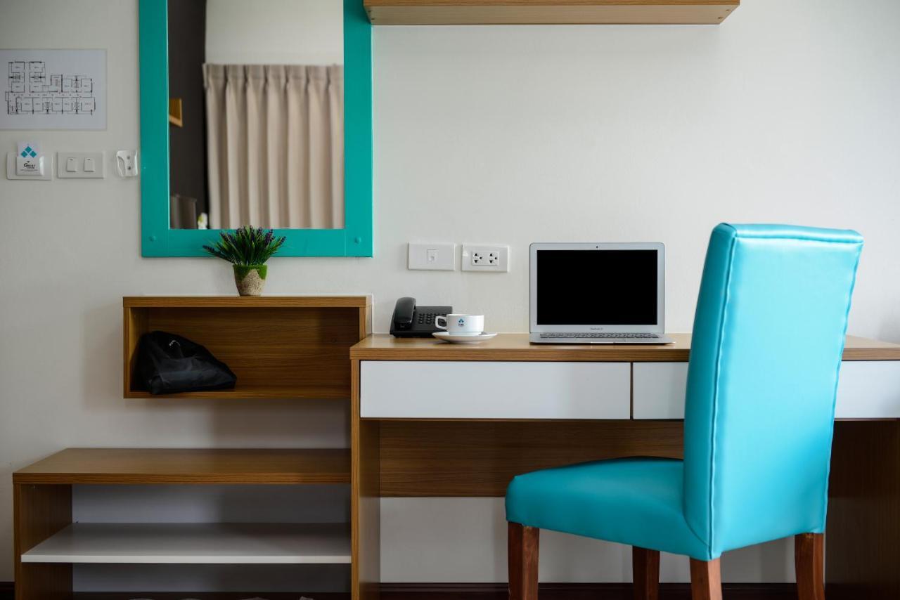 Siri Ratchada Bangkok Hotel Kültér fotó